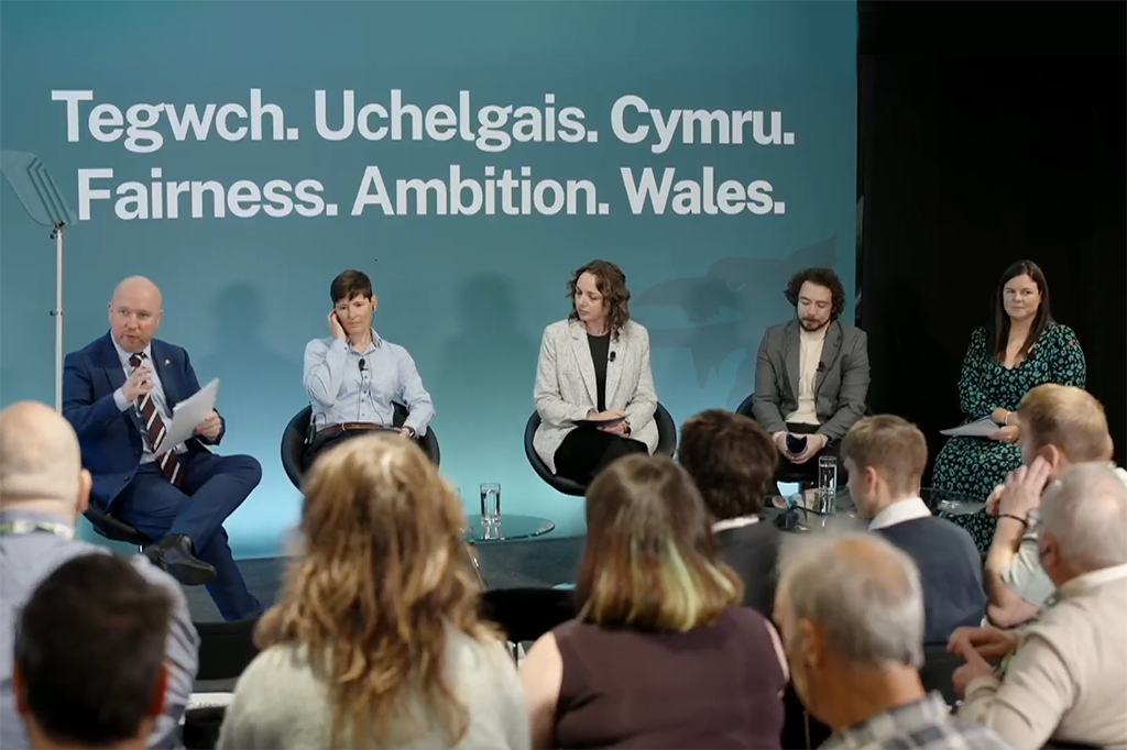 Panel chaired by Plaid Cymru’s Health Spokesperson (left), Mabon ap Gwynfor MS, also featured newly elected Ynys Môn MP Llinos Medi, Ollie John, National Manager of RCPsych in Wales, and Dr. Katie Fergus, Consultant Rehabilitation Psychiatrist at Cardiff & Vale University Health Board