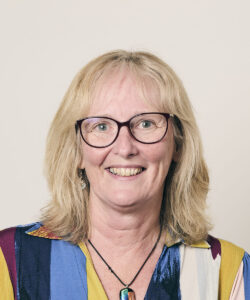 Headshot of Catriona Sinclair